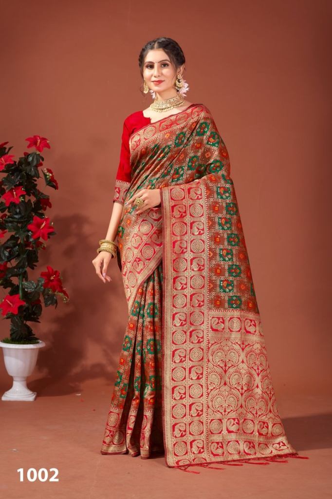 Bunawat VIshwa Traditional Wear Patola Silk Saree Collection