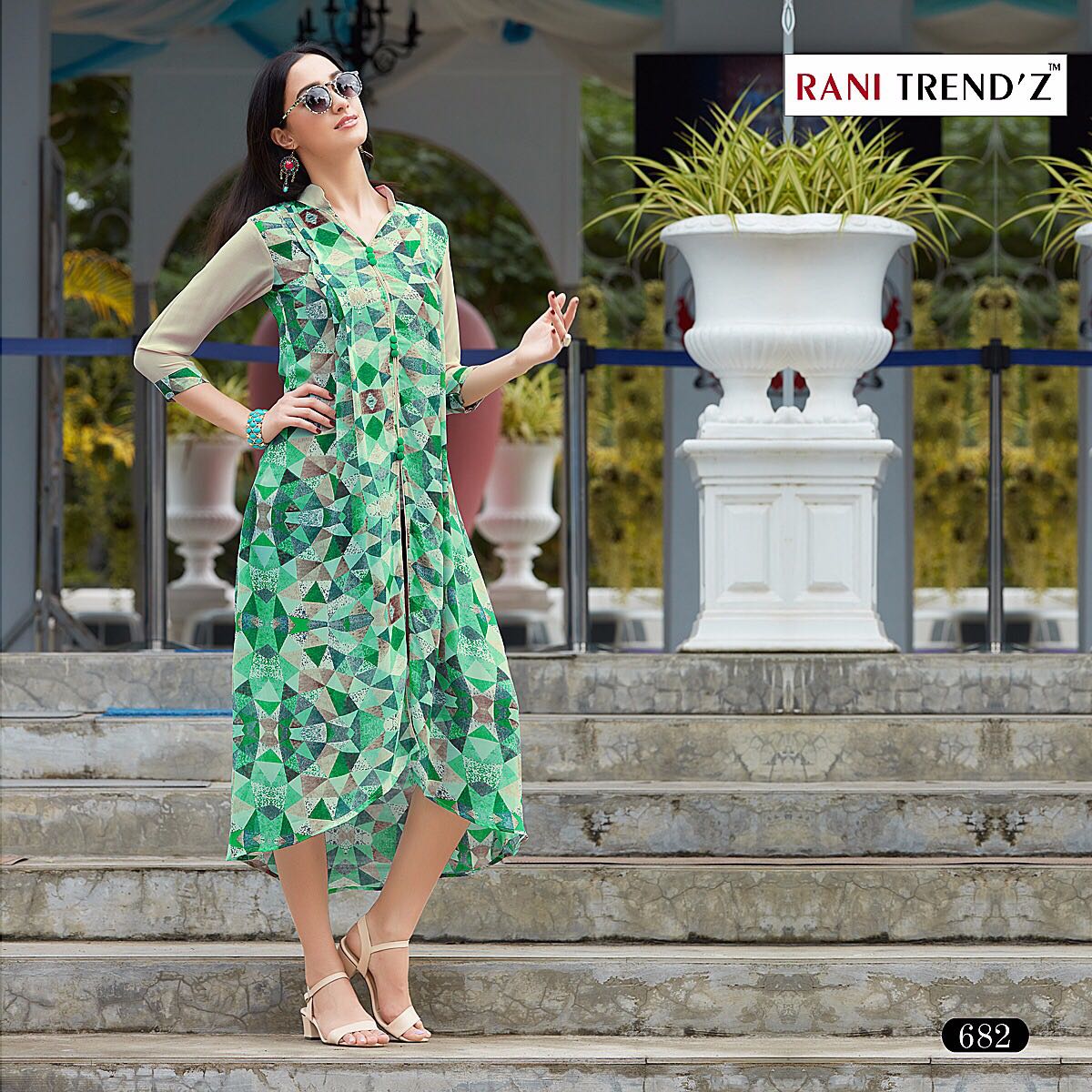 SOLO BY Z-BLACK 1001 TO 1006 SERIES DESIGNER RAYON KURTIS