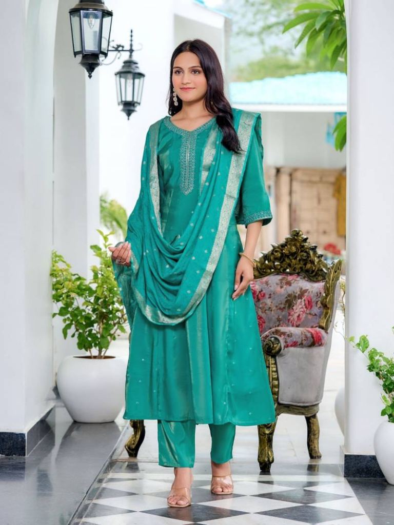 Aanchi Morni Kurti Bottom With Dupatta