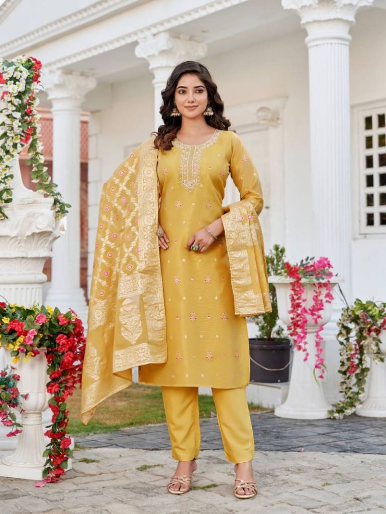Aanchi Namasvi Meena Kurti Bottom With Dupatta