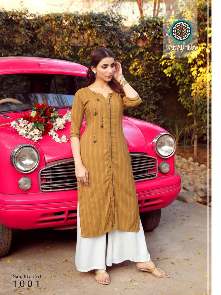 Pin by tanni on Stylish dresses for girls | Kurta designs women, Kurta neck  design, Neck designs for suits