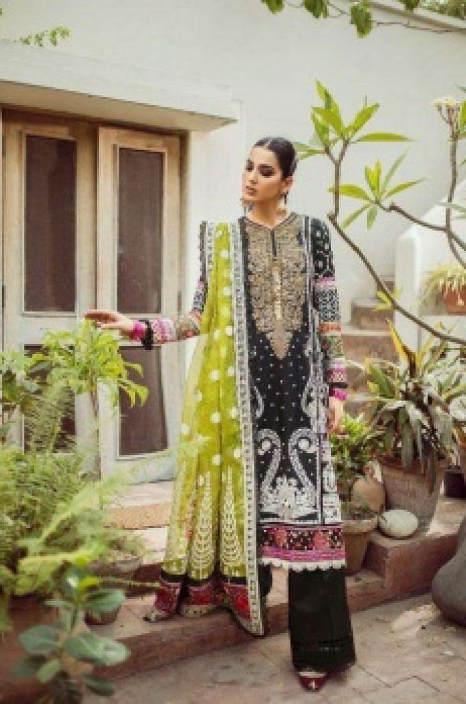 Deepsy Maryam Hussain Embroidered Pakistani Salwar Kameez
