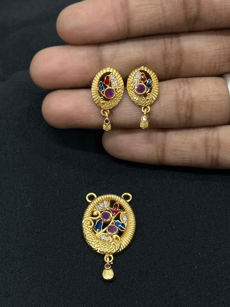 Customized Design Gold Earrings at Best Price in Chennai  Sun SmithS