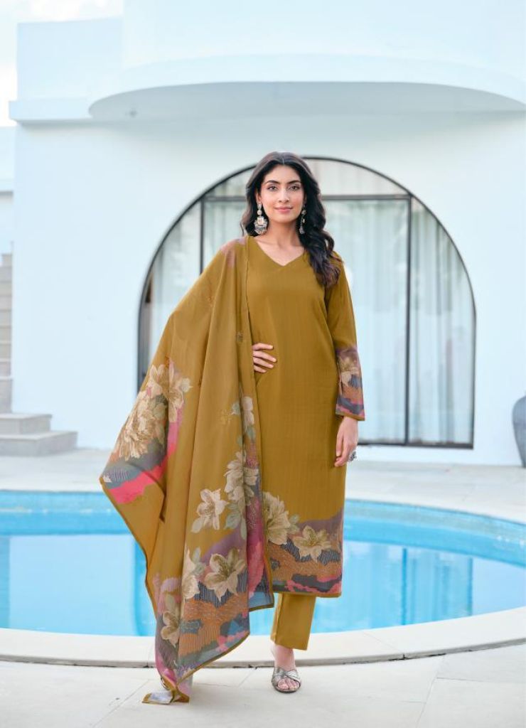Glossy Simar With Embroidered Salwar Kameez