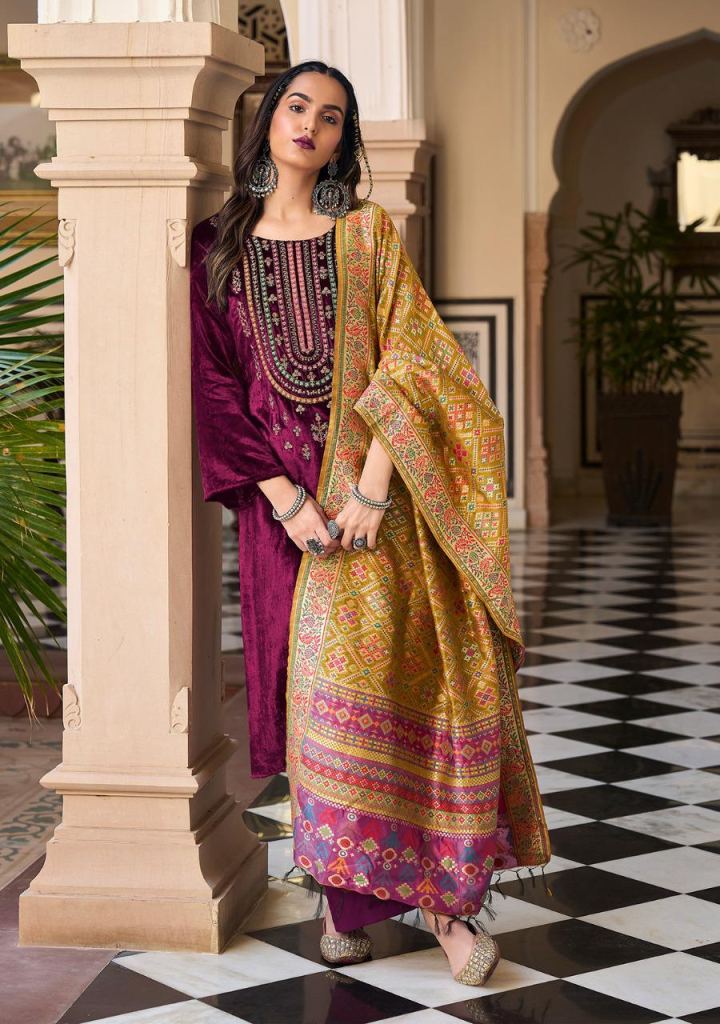 Gull Jee Farhin Premium Velvet Collection Designer  Salwar Kameez