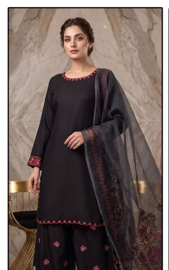 Hoor Tex 888 A And B Embroidered Salwar Kameez