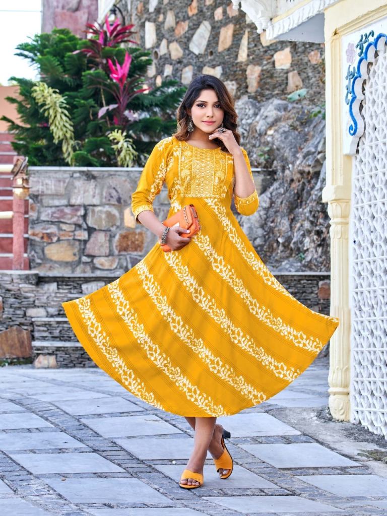 10 Trending Front Slit Kurti Designs for Fashionable Look