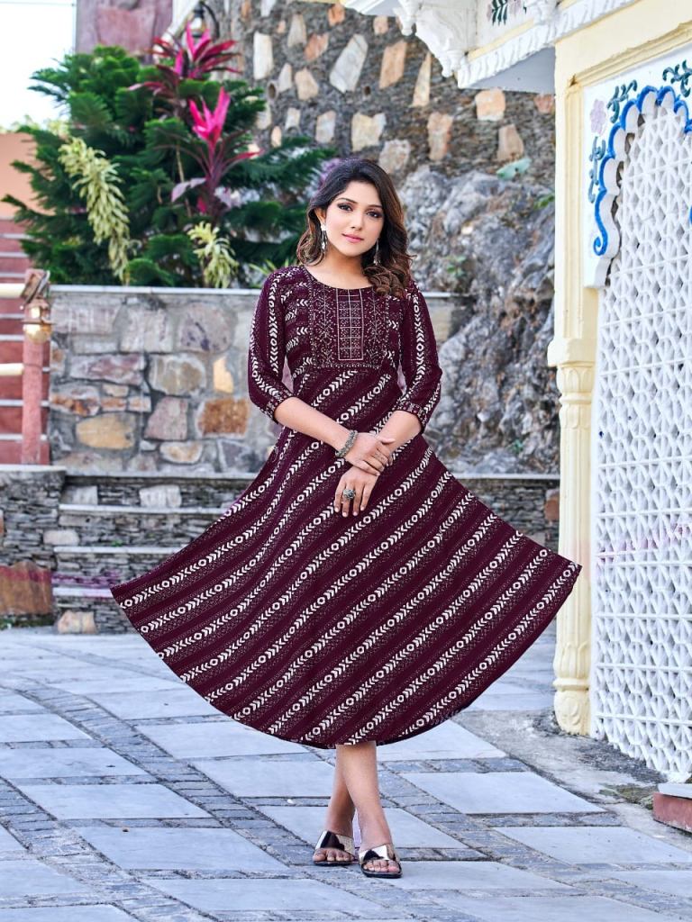 9 Best Collection of Long Straight Kurti Designs In India | Styles At Life