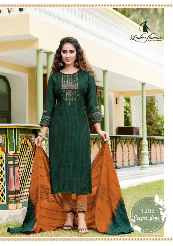 Green Color Fancy Georgette Saree With Stone Handwork | Latest Kurti Designs