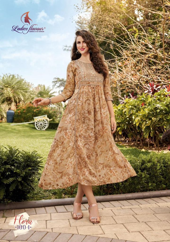 https://www.wholesaletextile.in/product-img/Ladies-Flavour-Flora-Western-S-1684476335.jpeg