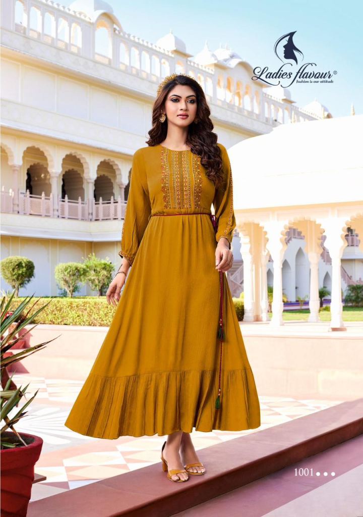 Chanderi Ladies Designer Kurti, Size : M, XL, XXL, Feature : Anti-Wrinkle,  Dry Cleaning, Easy Wash at Rs 1,500 / Piece in Chennai