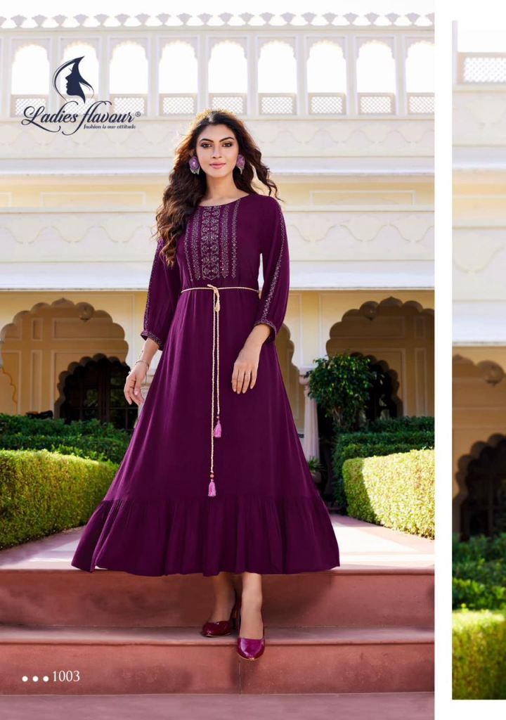 ti1663813512tled519dacc89b2bead3f453b0b05a4a8b | Designs for dresses,  Designer dresses indian, A line kurta