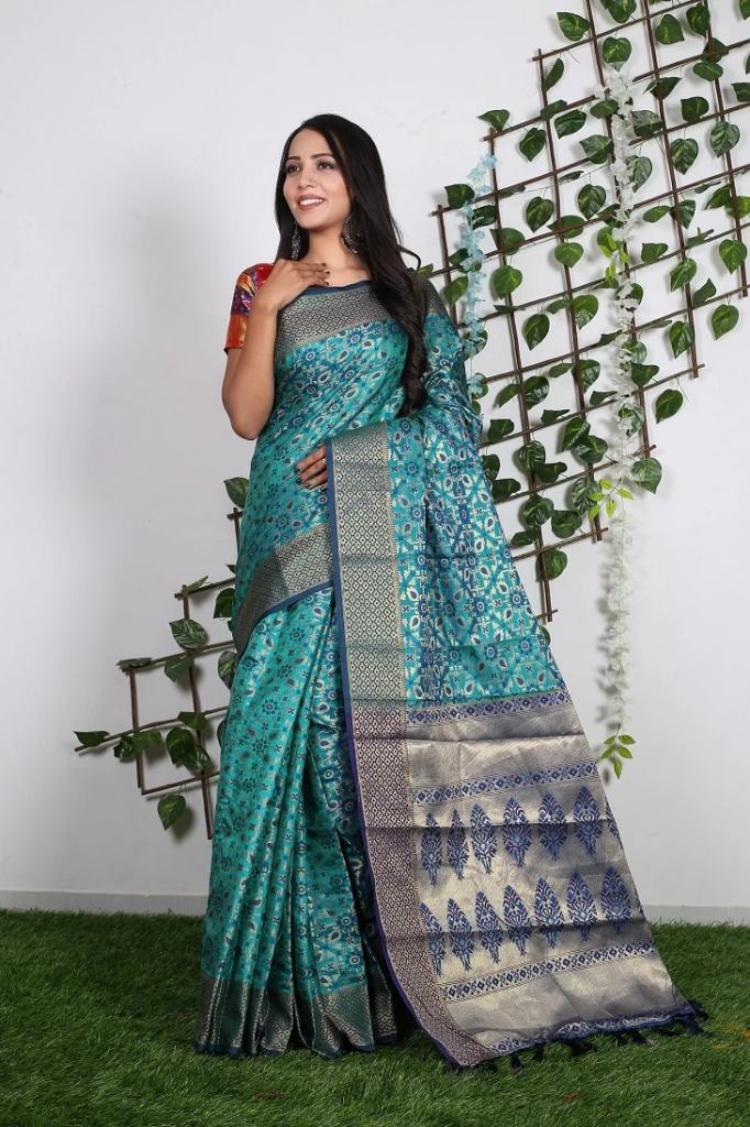 Maahi 125 Party Wear Designer Patola Silk Sarees