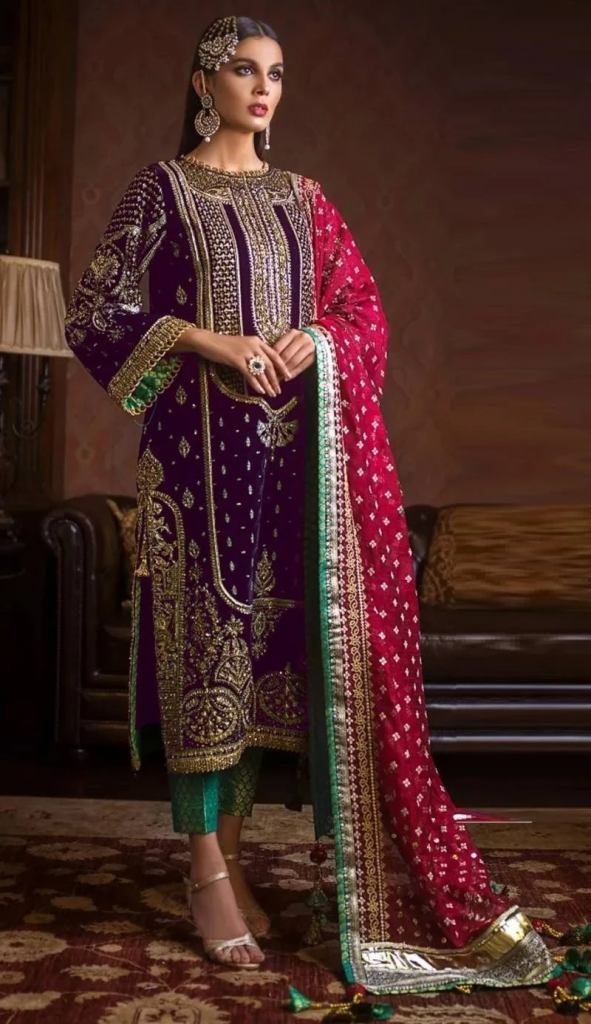 Mah E Rooh 4112 Velvet Pakistani Salwar Suits