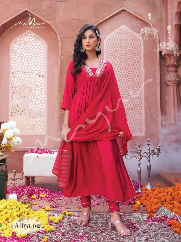 Women Red Designer Kurti at Rs 550 | designer kurti in Ahmedabad | ID:  26218226655