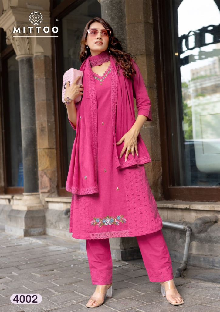 Mittoo Dastoor Shifli Thread Work Kurti Pant And Dupatta