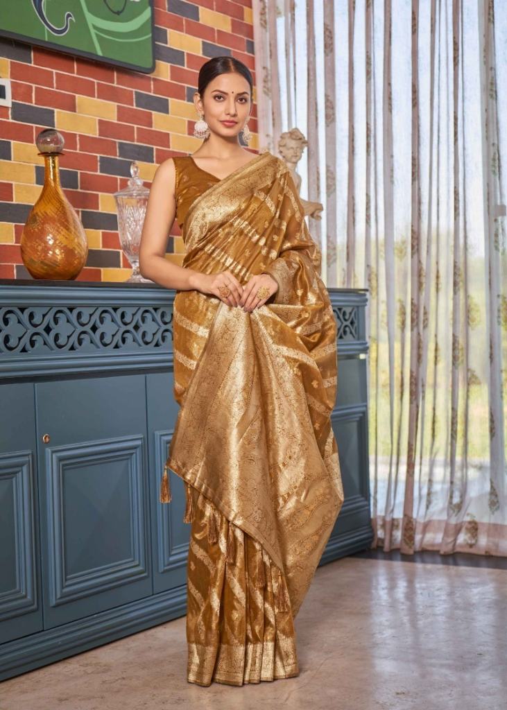 Monjolika Manasvi Saree