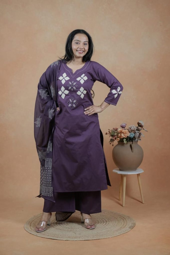Naisha K 983  Kurti With Bottom Dupatta
