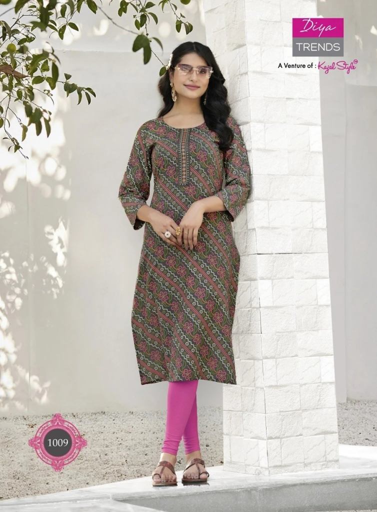 Pretty Diya Gardencity Rayon Printed Straight Casual Kurti Collection