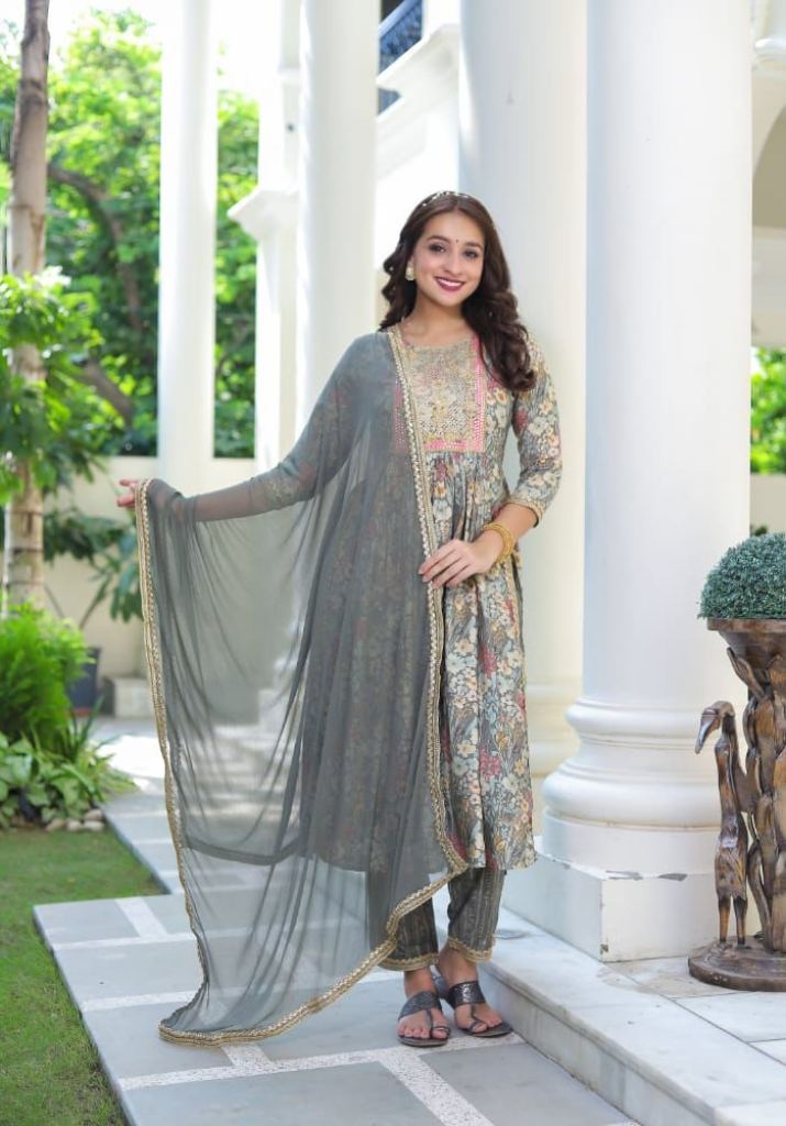 Queen vol 1Naira cut Designer Readymade  wholesale Top bottom with Dupatta 