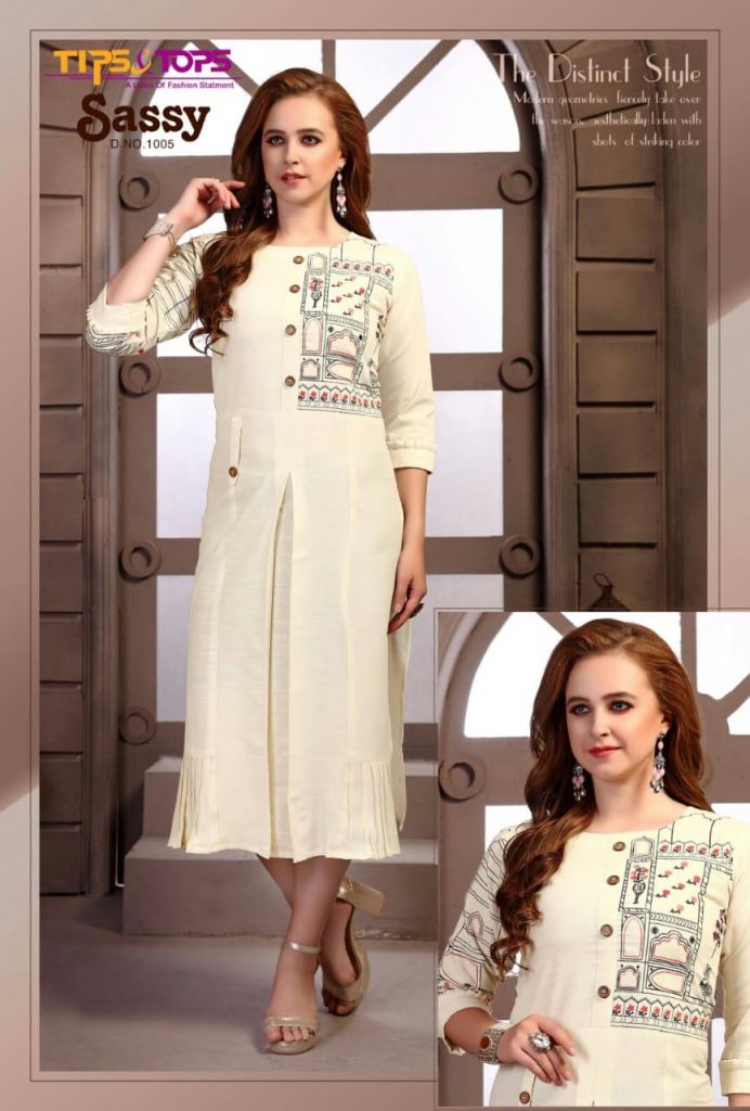 Exploring the Enchanting Variety of White Kurtis: A Fusion of Elegance –  House of Chikankari