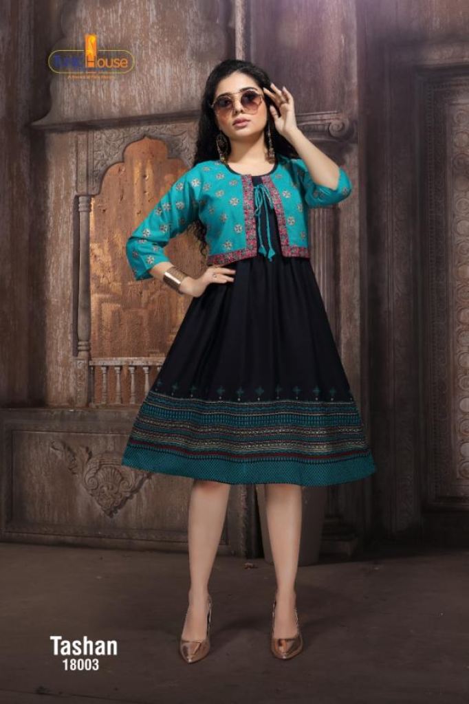 Designer Kurtis with short jacket|Short jacket long kurti designs|Kurti  with jacket style 2020 ideas - YouTube