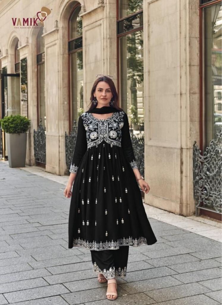 Vamika Lakhnavi Vol 8 Thread Worked Kurti Bottom With Dupatta