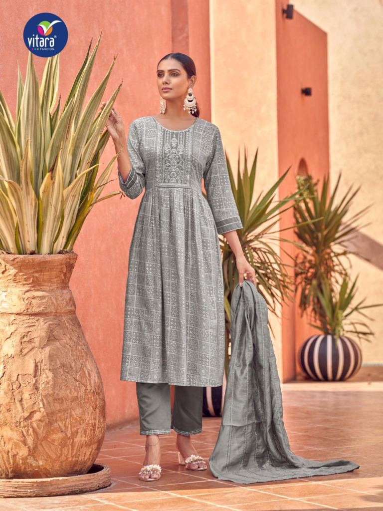 6 Elegant Pakistani Designer Kurtis that are Truly Incredible! - SM CREATION