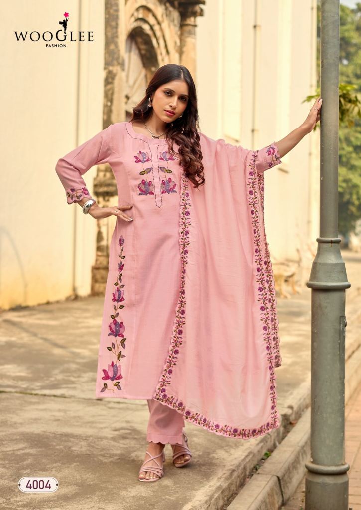 Wooglee Rudrika Viscose Weaving Kurti With Bottom Dupatta