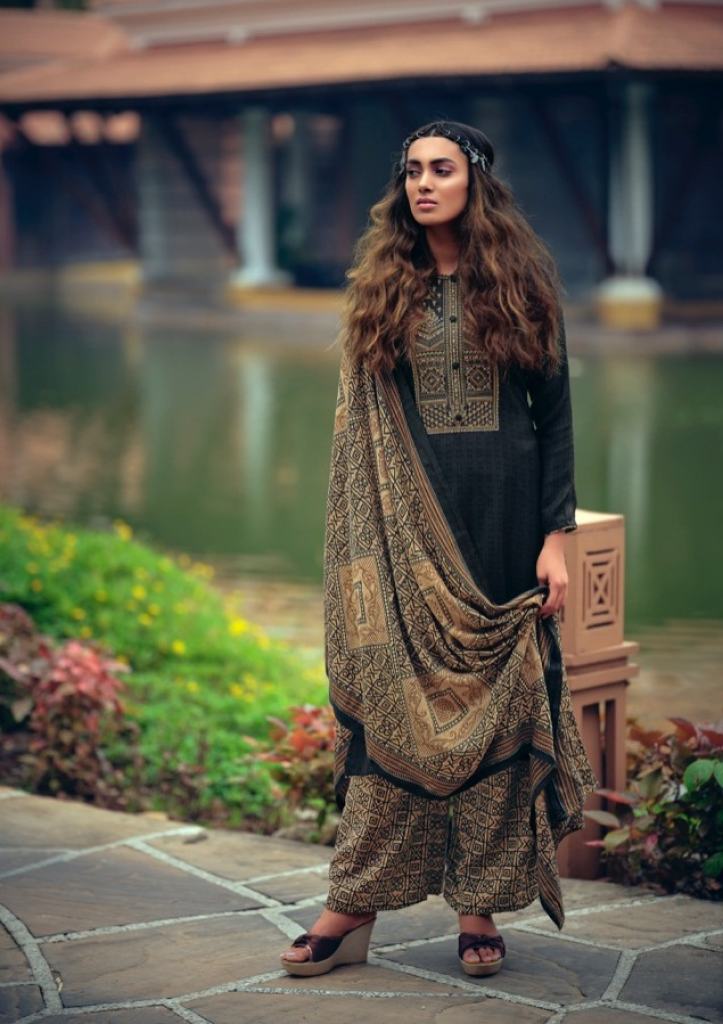 https://www.wholesaletextile.in/product-img/Zulfat-Sohini-vol-3-Dress-Mate-1629971999.jpg