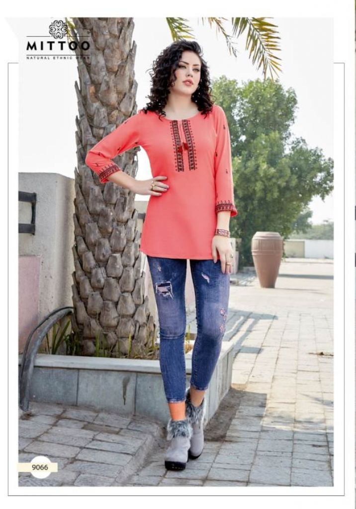 https://www.wholesaletextile.in/product-img/mitto-poorva-9-western-top-1594708524.jpeg