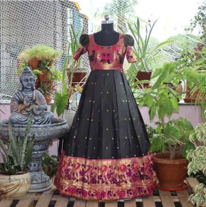 Paithani Black Gown Ethnic Wear Pure Silk Gown Wholesale Rate In Surat 